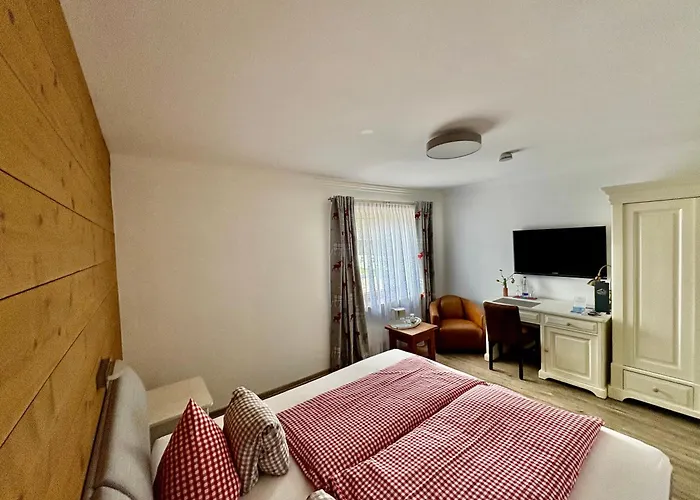 Alpinhotel INzeller